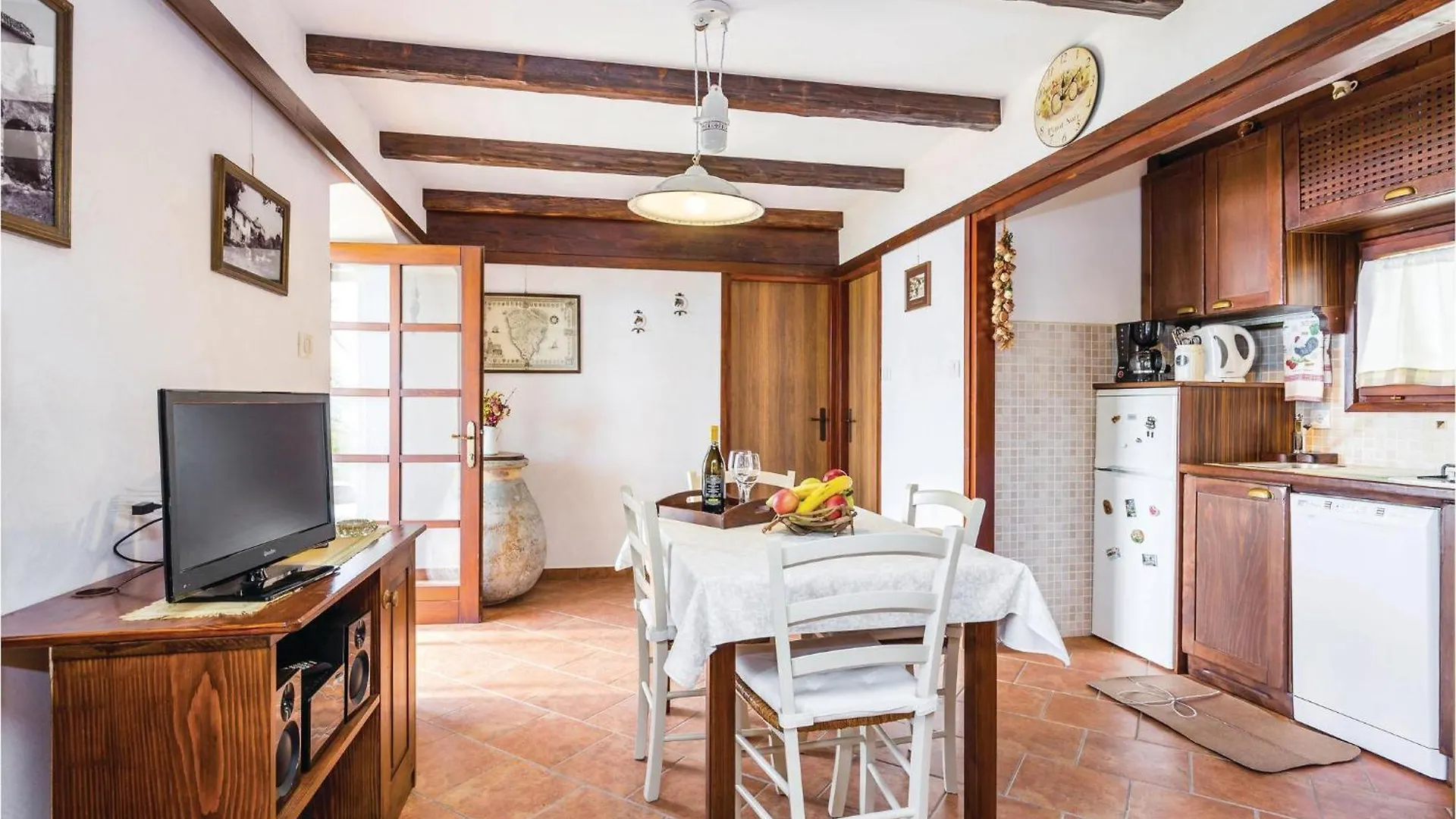 1 Bedroom Cozy Home In Mošćenička Draga