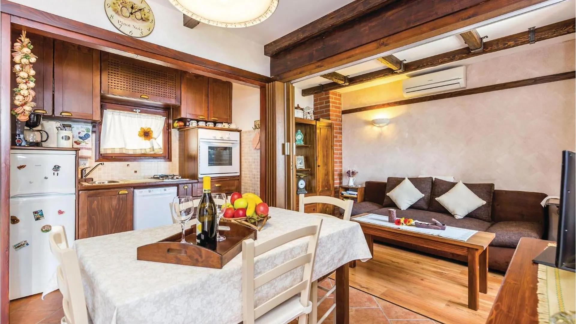 1 Bedroom Cozy Home In Moscenicka Draga